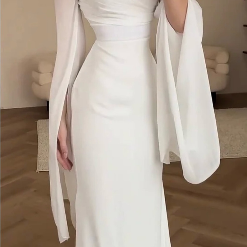 White long sleeve Maxi dress, NEVER WORN